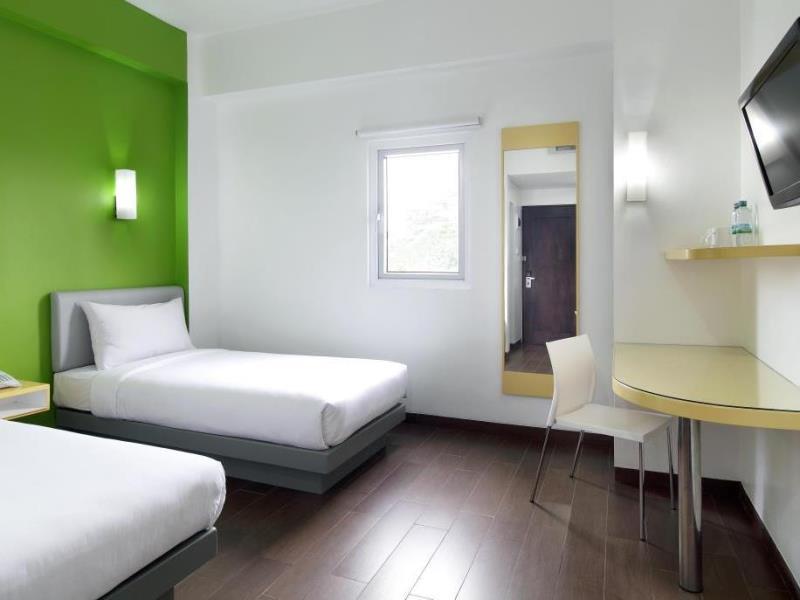 Amaris Hotel Bekasi Barat Eksteriør billede